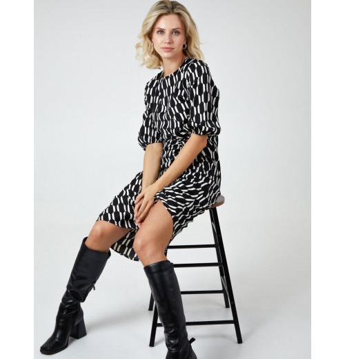 Mono Geometric Print Ruched Hem Dress Mono Geometric Print Ruched Hem Dress