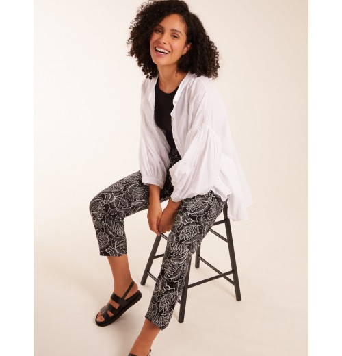 Leaf Print Capri Trousers Leaf Print Capri Trousers